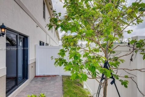 Adosado en alquiler en Florida City, Florida, 3 dormitorios, 136.19 m2 № 1944648 - foto 16