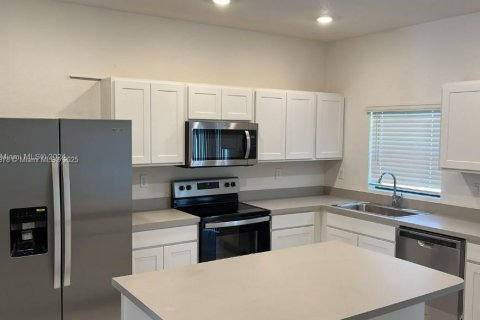 Adosado en alquiler en Florida City, Florida, 3 dormitorios, 136.19 m2 № 1944648 - foto 4