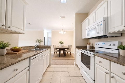 Condo in Winter Garden, Florida, 3 bedrooms in SOUTHERN PINES  № 2141344 - photo 6