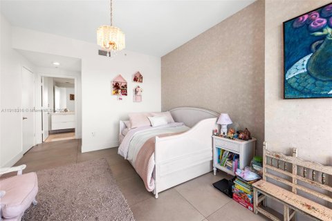 Condo in North Miami Beach, Florida, 3 bedrooms № 1974270 - photo 29