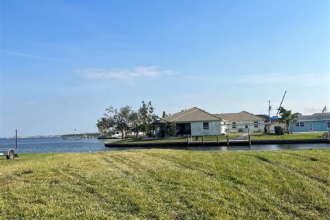 Terreno en venta en Port Charlotte, Florida № 383269 - foto 13