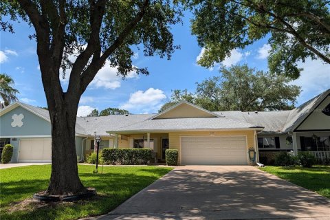 Villa ou maison à Ocala, Floride 2 chambres, 143.16 m2 № 2134433