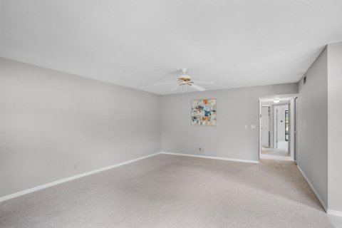 Copropriété à louer à Stuart, Floride: 2 chambres, 110.37 m2 № 2085930 - photo 7