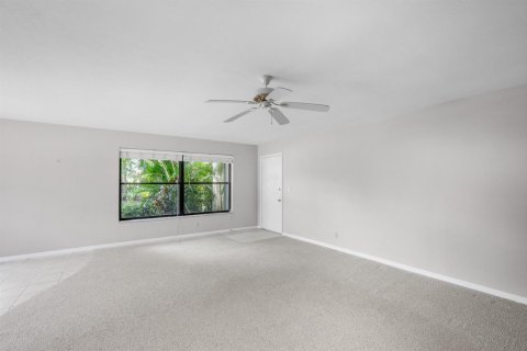 Copropriété à louer à Stuart, Floride: 2 chambres, 110.37 m2 № 2085930 - photo 5