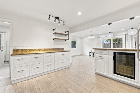 Casa en venta en Oakland Park, Florida, 3 dormitorios, 119.29 m2 № 2362873 - foto 14