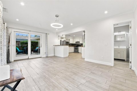 Casa en venta en Oakland Park, Florida, 3 dormitorios, 119.29 m2 № 2362873 - foto 19