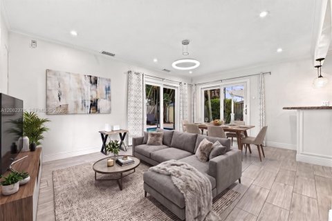 Casa en venta en Oakland Park, Florida, 3 dormitorios, 119.29 m2 № 2362873 - foto 21
