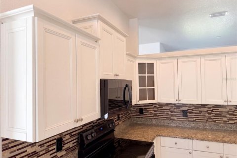 House in North Port, Florida 3 bedrooms, 194.17 sq.m. № 2397057 - photo 10