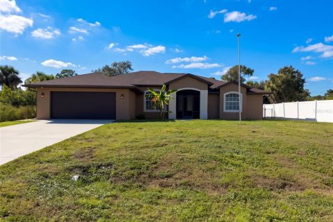 House in North Port, Florida 3 bedrooms, 194.17 sq.m. № 2397057