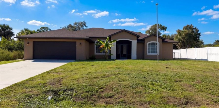 House in North Port, Florida 3 bedrooms, 194.17 sq.m. № 2397057