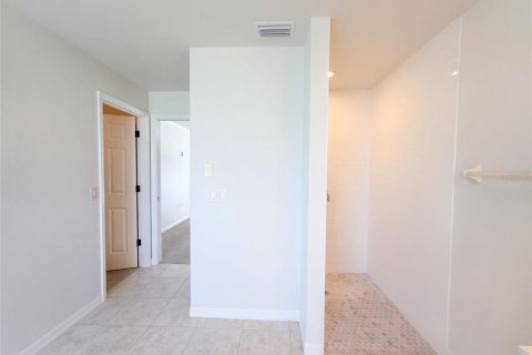 House in North Port, Florida 3 bedrooms, 194.17 sq.m. № 2397057 - photo 25