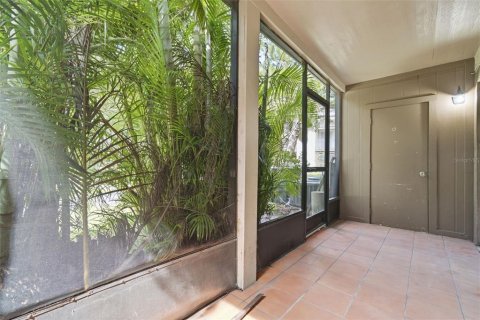 Condo in Tampa, Florida, 1 bedroom  № 2231629 - photo 18