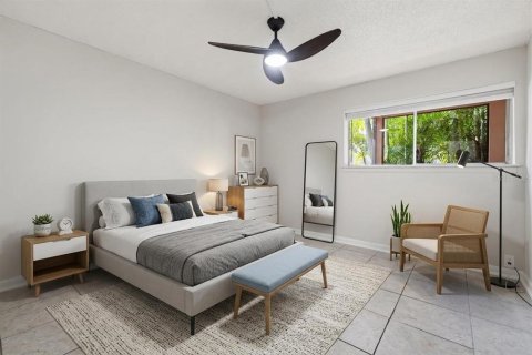 Condo in Tampa, Florida, 1 bedroom  № 2231629 - photo 13
