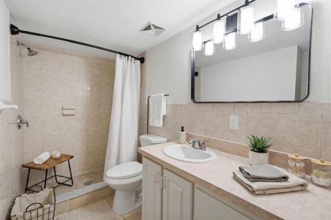 Condo in Tampa, Florida, 1 bedroom  № 2231629 - photo 15