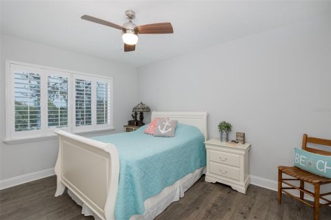 Condo in Port Richey, Florida, 2 bedrooms  № 1592132 - photo 17