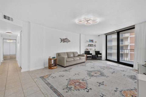 Condo in Ormond Beach, Florida, 2 bedrooms  № 2428636 - photo 20