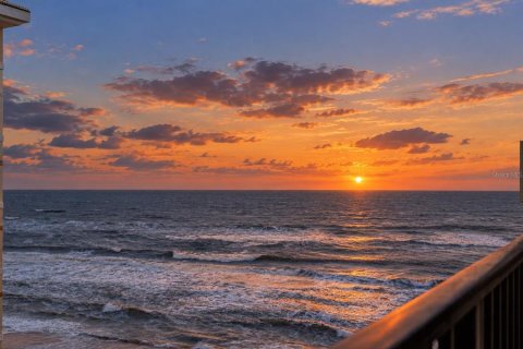 Condo in Ormond Beach, Florida, 2 bedrooms  № 2428636 - photo 4