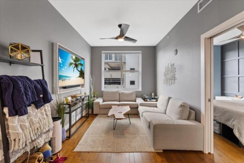 Condo in Tampa, Florida, 1 bedroom  № 2097016 - photo 22