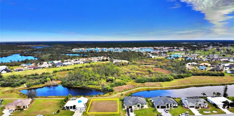 Land in Lake Suzy, Florida № 1426067