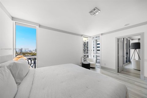 Condo in Miami Beach, Florida, 1 bedroom  № 2081109 - photo 17