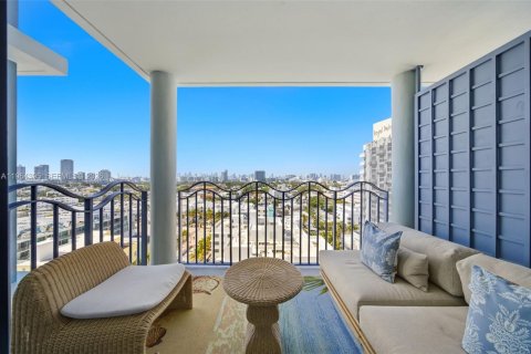 Condo in Miami Beach, Florida, 1 bedroom  № 2081109 - photo 14