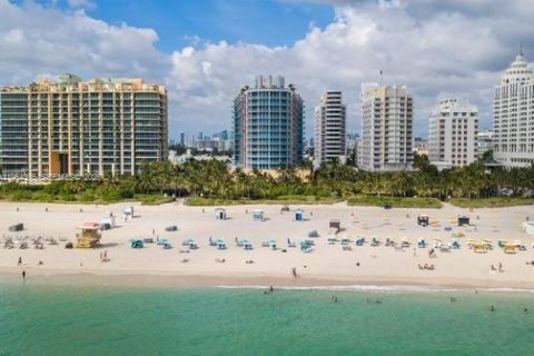 Condo in Miami Beach, Florida, 1 bedroom  № 2081109