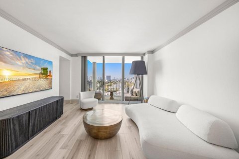 Condo in Miami Beach, Florida, 1 bedroom  № 2081109 - photo 7
