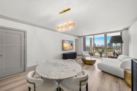 Condo in Miami Beach, Florida, 1 bedroom  № 2081109 - photo 10