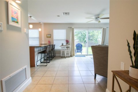 Casa en alquiler en Sarasota, Florida, 3 dormitorios, 106.93 m2 № 220789 - foto 21
