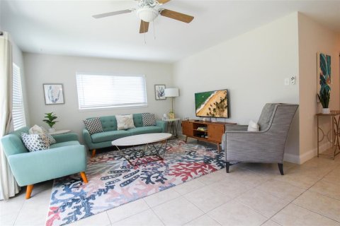 Casa en alquiler en Sarasota, Florida, 3 dormitorios, 106.93 m2 № 220789 - foto 24