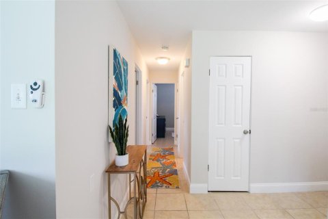 Casa en alquiler en Sarasota, Florida, 3 dormitorios, 106.93 m2 № 220789 - foto 6