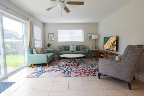 Casa en alquiler en Sarasota, Florida, 3 dormitorios, 106.93 m2 № 220789 - foto 23