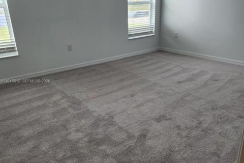 House in Fort Myers, Florida 4 bedrooms № 2001778 - photo 2