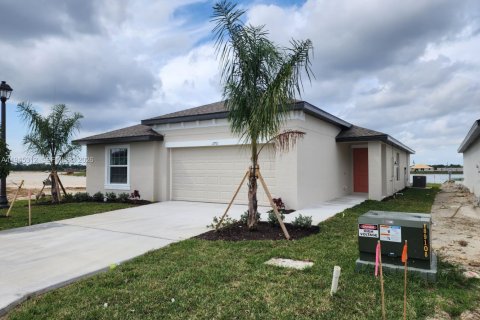 House in Fort Myers, Florida 4 bedrooms № 2001778 - photo 8