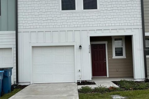 Adosado en alquiler en Davenport, Florida, 3 dormitorios № 1509621 - foto 1