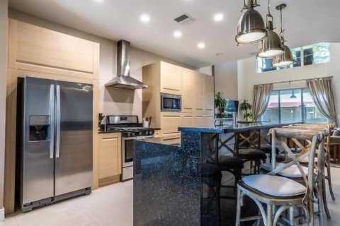 Townhouse in Kissimmee, Florida 4 bedrooms, 222.59 sq.m. № 1650537 - photo 6