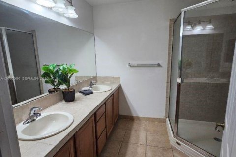 Touwnhouse à louer à Boynton Beach, Floride: 3 chambres, 151.06 m2 № 2386880 - photo 9