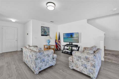 Casa en venta en Davenport, Florida, 4 dormitorios, 205.13 m2 № 1521855 - foto 4