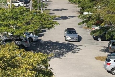 Снять в аренду кондоминиум в Хомстед, Флорида 2 спальни, 99.87м2, № 2056554 - фото 29