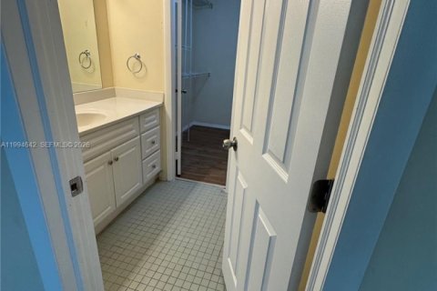 Снять в аренду кондоминиум в Хомстед, Флорида 2 спальни, 99.87м2, № 2056554 - фото 19
