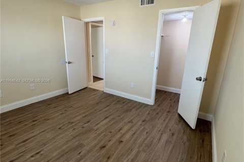 Снять в аренду кондоминиум в Хомстед, Флорида 2 спальни, 99.87м2, № 2056554 - фото 13