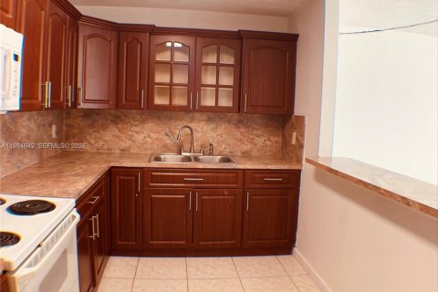 Снять в аренду кондоминиум в Хомстед, Флорида 2 спальни, 99.87м2, № 2056554 - фото 2