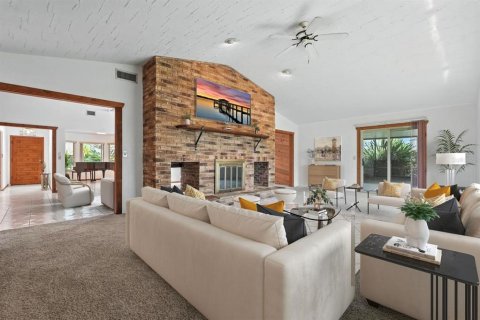 Casa en venta en Daytona Beach, Florida, 3 dormitorios, 230.77 m2 № 1869791 - foto 2