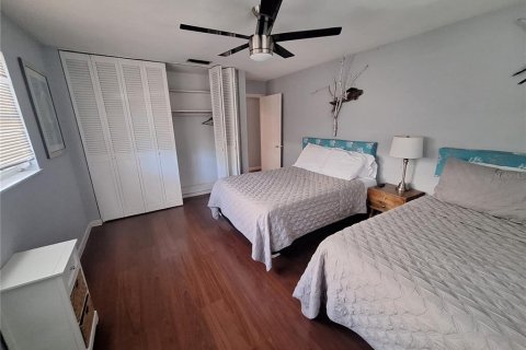 Casa en venta en Clearwater, Florida, 4 dormitorios, 219.34 m2 № 2094960 - foto 25