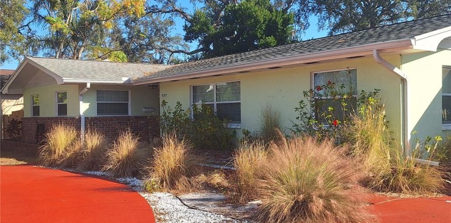 Casa en Clearwater, Florida 4 dormitorios, 219.34 m2 № 2094960