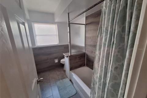 Casa en venta en Clearwater, Florida, 4 dormitorios, 219.34 m2 № 2094960 - foto 22