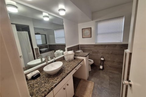 Casa en venta en Clearwater, Florida, 4 dormitorios, 219.34 m2 № 2094960 - foto 20