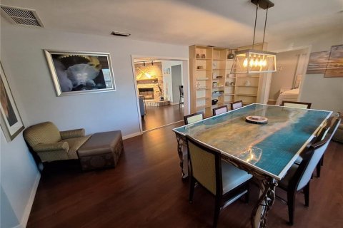 Casa en venta en Clearwater, Florida, 4 dormitorios, 219.34 m2 № 2094960 - foto 28