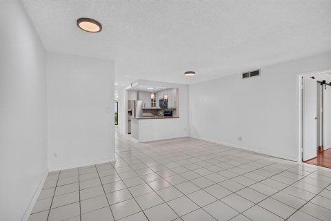 Copropriété à vendre à Plantation, Floride: 3 chambres, 133.78 m2 № 2414648 - photo 14
