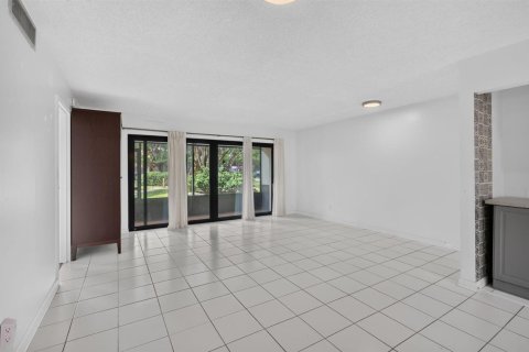 Copropriété à vendre à Plantation, Floride: 3 chambres, 133.78 m2 № 2414648 - photo 12